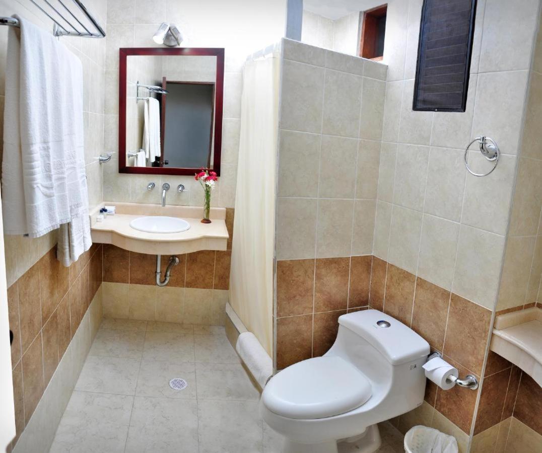 Hotel La Riviera Santa Marta  Luaran gambar