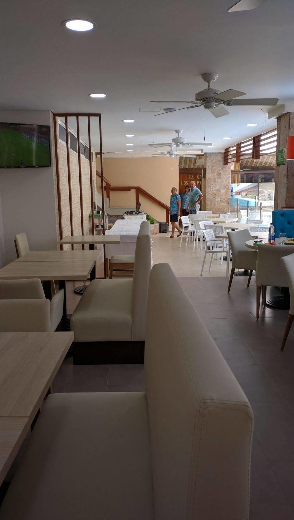 Hotel La Riviera Santa Marta  Luaran gambar
